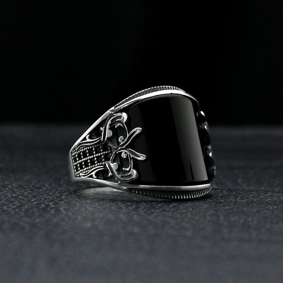 Men's Retro Curved Black Onyx Silver Ring - Picture 6 of 10